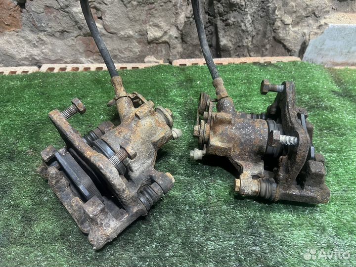 Задние суппорта Skoda Octavia A4