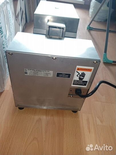 Новый аппарат для приготовления сосисек в тесте