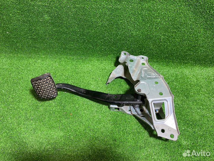 Педаль тормоза Opel Astra H