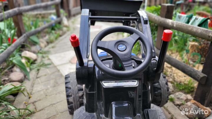 Детский электромобиль трактор