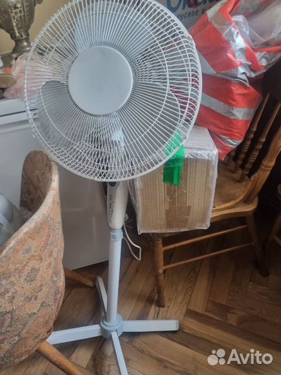 Вентилятор напольный Celcia FS-40J