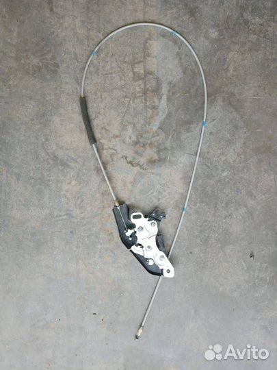 Замок двери задней левой Toyota Voxy AZR60G