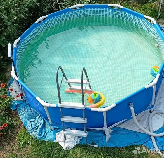 Каркасный бассейн intex бу