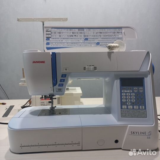 Швейная машинка janome новая