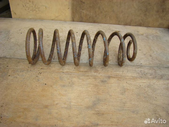 Задние пружины Toyota land cruiser 90 98г