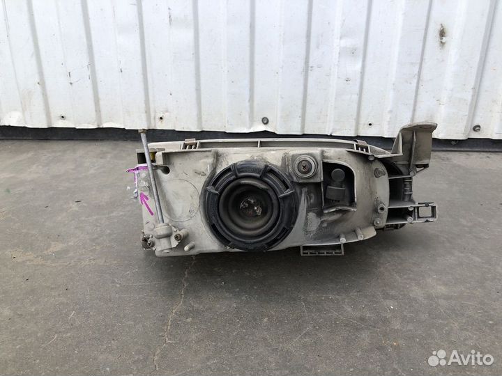 Фара левая Toyota Sprinter AE100