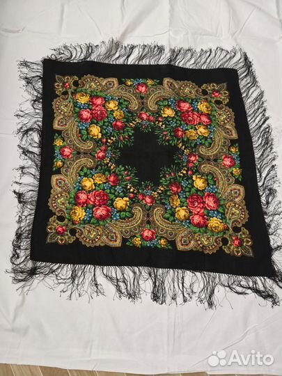 Павловопосадский платок Незнаномка