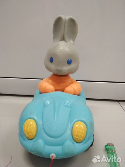 Заяц в автомобиле кукла игрушка СССР каталка 80год