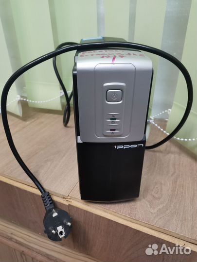 Источник бесперебойного питания