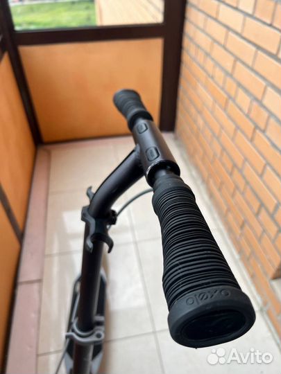 Самокат oxelo town 7 susp плюс чехол и шлем