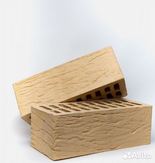 Кирпич облицовочный красный пустотелый