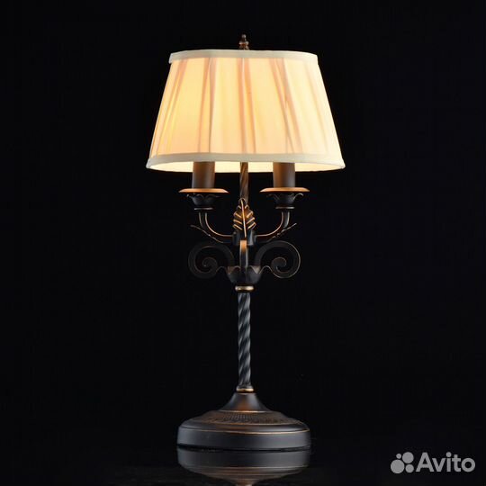 Настольная лампа chiaro Виктория