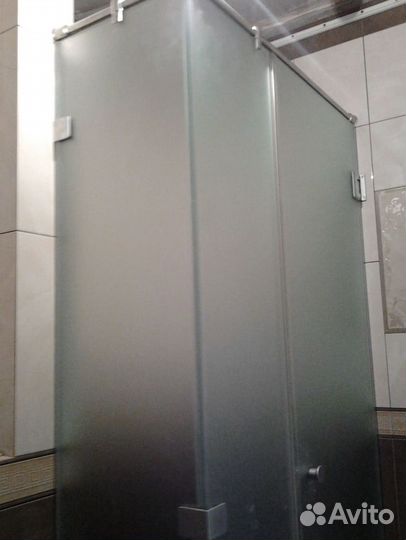 Перегородка в душ из стекла