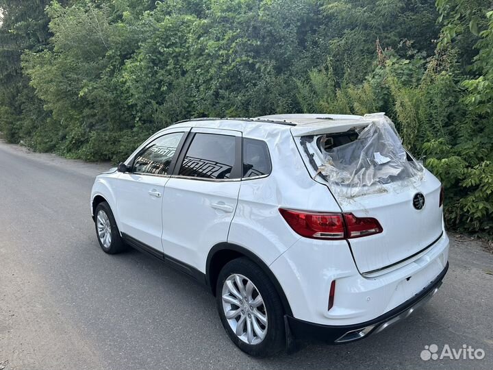 FAW Besturn X40 1.6 МТ, 2019, битый, 48 000 км