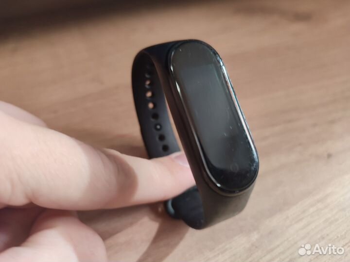 Фитнес браслет xiaomi mi band 4