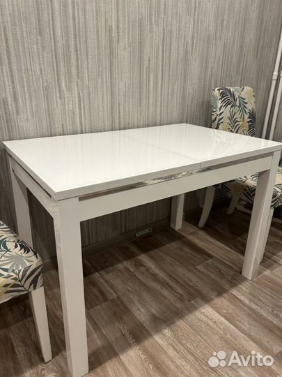 Кухонный стол