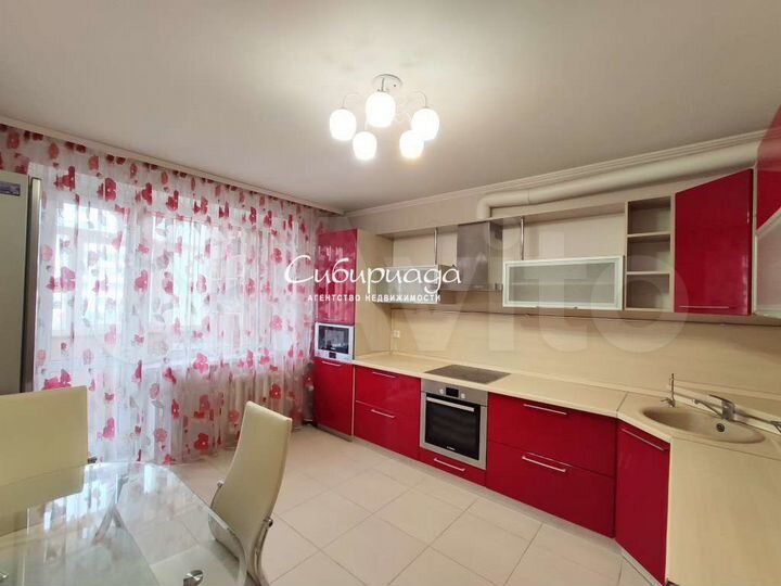 3-к. квартира, 90,7 м², 3/10 эт.