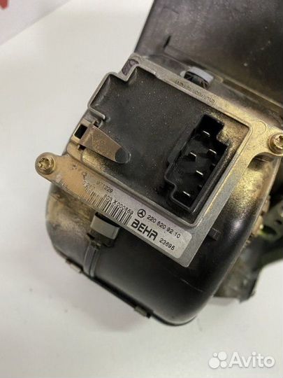 Радиатор печки охлаждения задний Mercedes-Benz