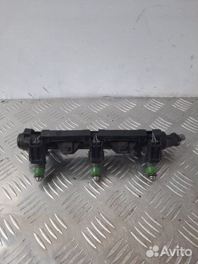 Топливная рампа Skoda Fabia 1 хэтчбек 1.2 BME 2005