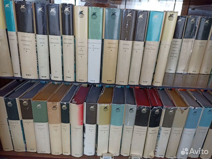 Книги и картины