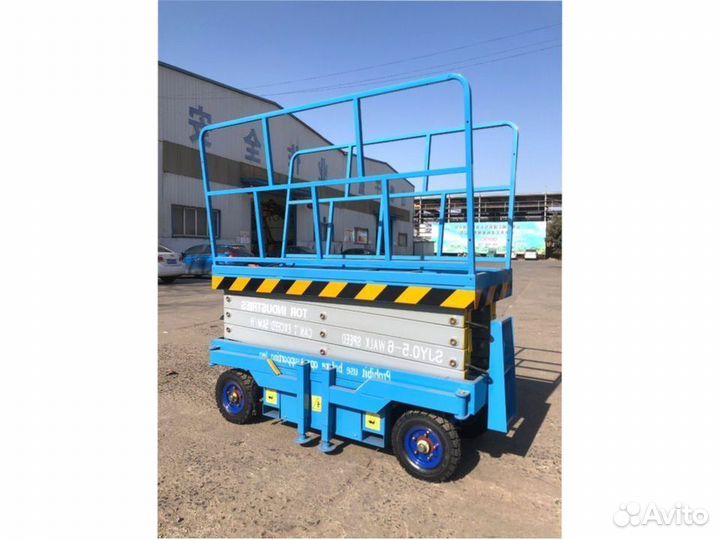 Ножничный подъемник