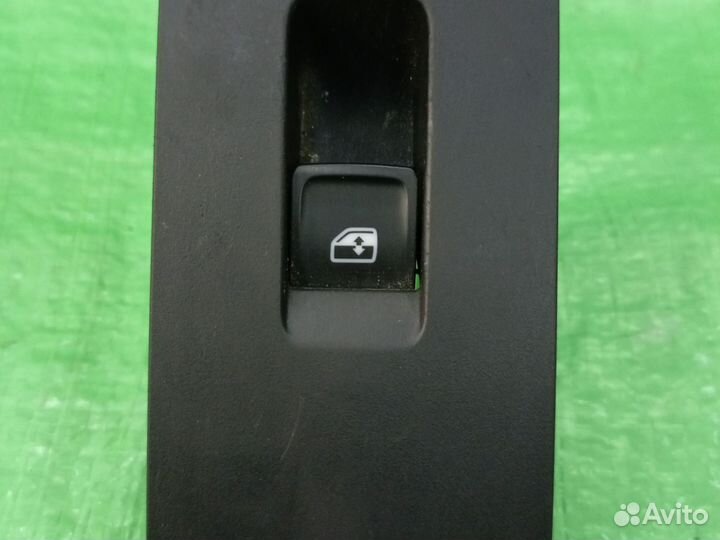 Кнопка стеклоподъемника skoda rapid polo 6 new