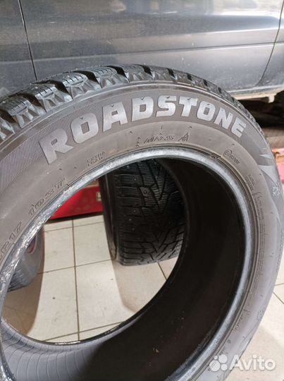 Roadstone Winguard WinSpike 235/55 R17 103T