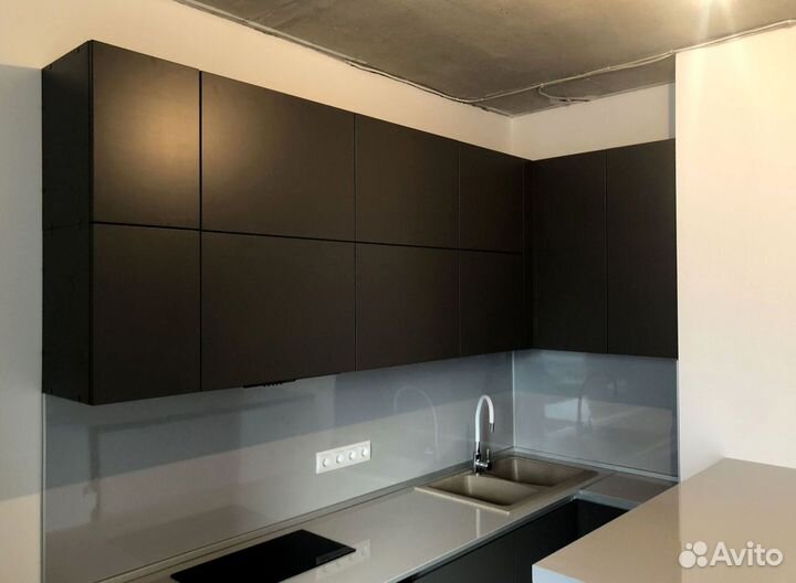 Кухонный гарнитур в стиле модерн