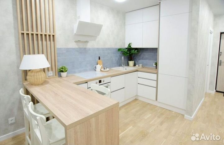 Кухонный гарнитур в современном стиле на заказ