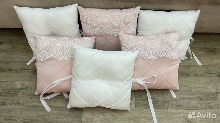 Бортики в кроватку для девочки