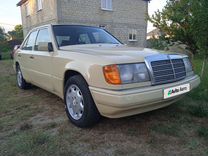 Mercedes-Benz E-класс 2.0 MT, 1993, 190 000 км, с пробегом, цена 300 000 руб.