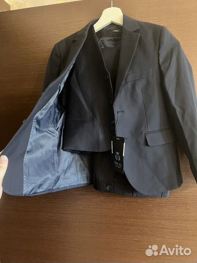 Костюм школьный тройка пиджак штаны жилетка