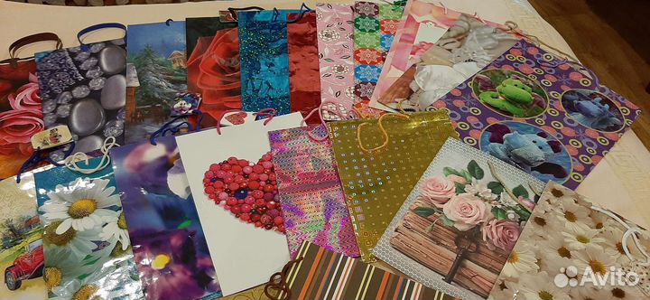 Пакеты Подарочные с ручками разных размеров новые