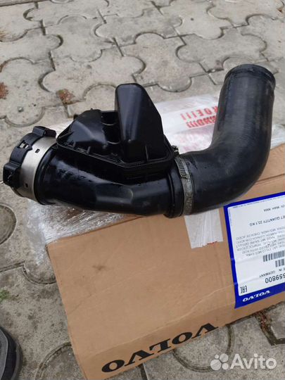 Патрубок интеркуллера нижний, volvo xc 60, 90 двиш