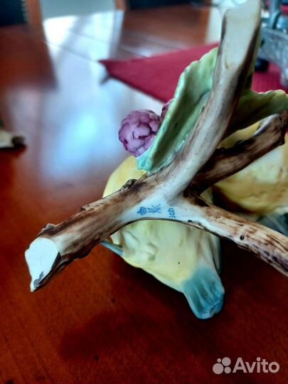 Фарфоровая фигура