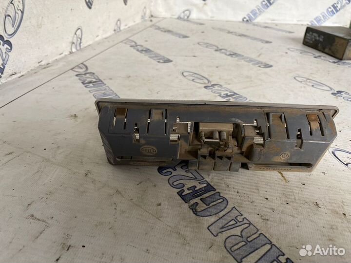 Плафон освещения салона bmw е36