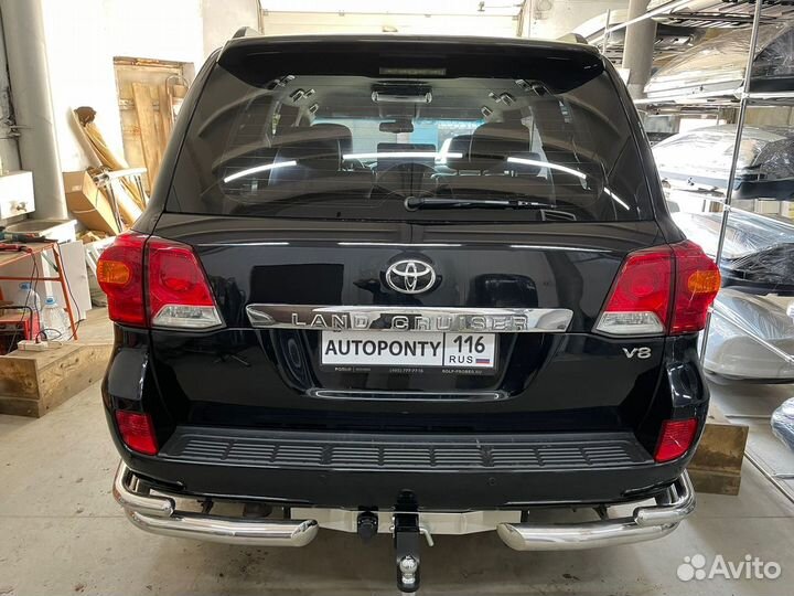 Защита заднего бампера Toyota Land Cruiser 200