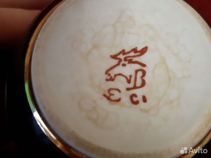 Чайные чашки с блюдцами