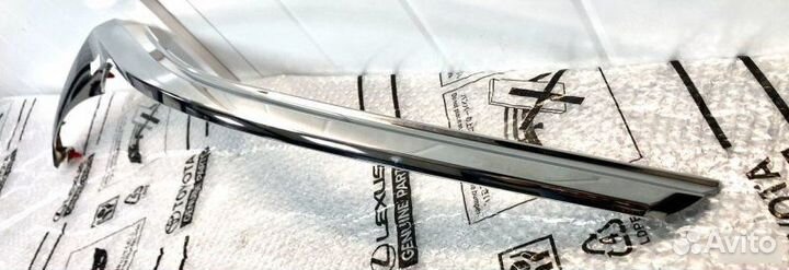 Хром фары левый Toyota Fortuner 2