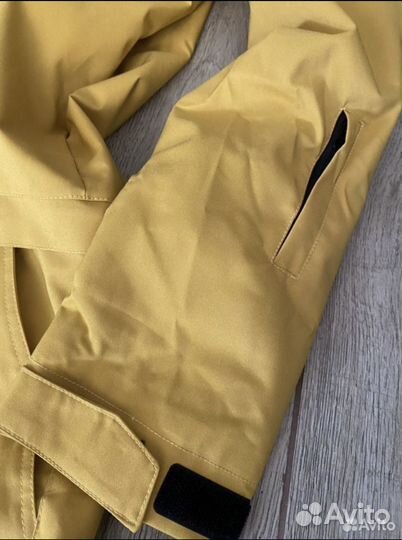 Горнолыжный комбинезон