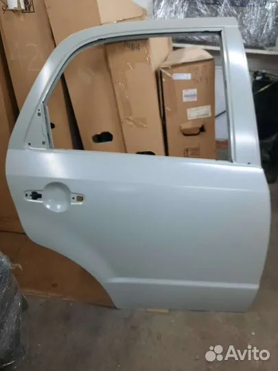 Дверь задняя правая Suzuki SX4