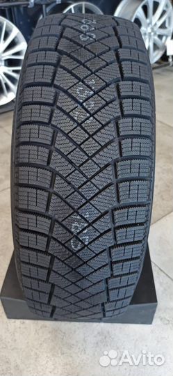 Pirelli Ice Zero FR 185/65 R15