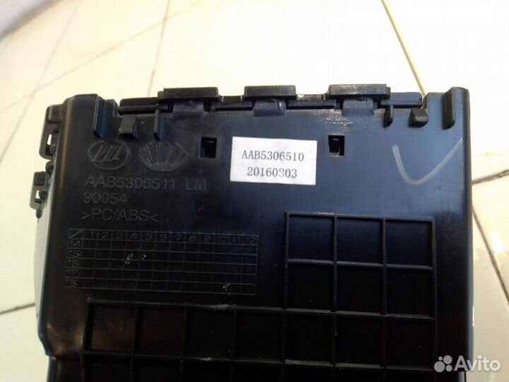 Дефлектор воздушный левый (Lifan X50)