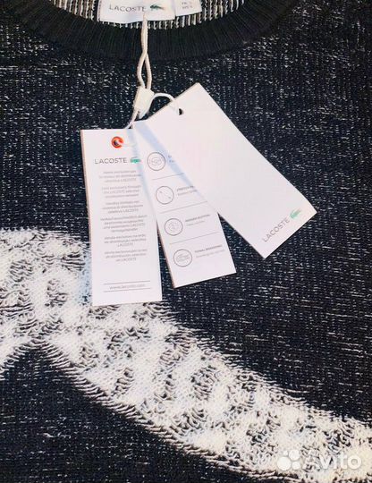 Оригинальный свитер Lacoste
