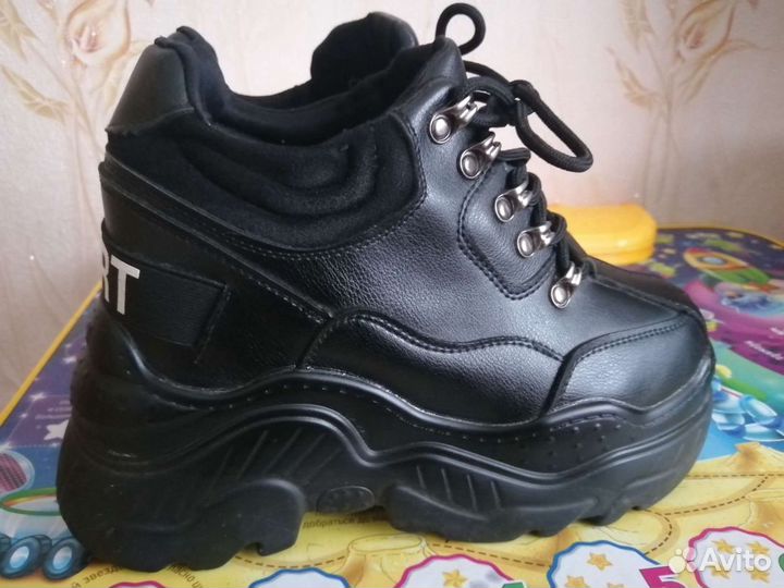 Ботинки женские 40 размер