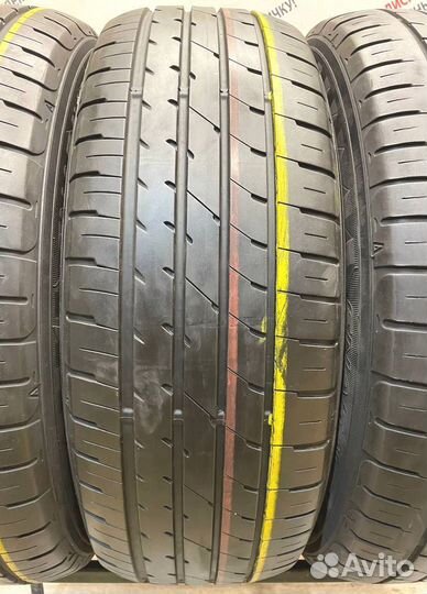 Dunlop Enasave RV504 215/60 R17 96R