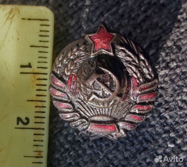 Кокарда высшего комсостава милиции.43-47 г.11лент