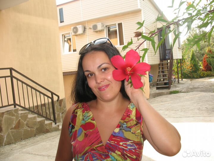 Администратор, менеджер по продажам, оператор 1С