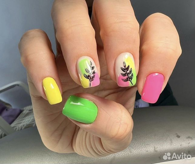 Маникюр педикюр