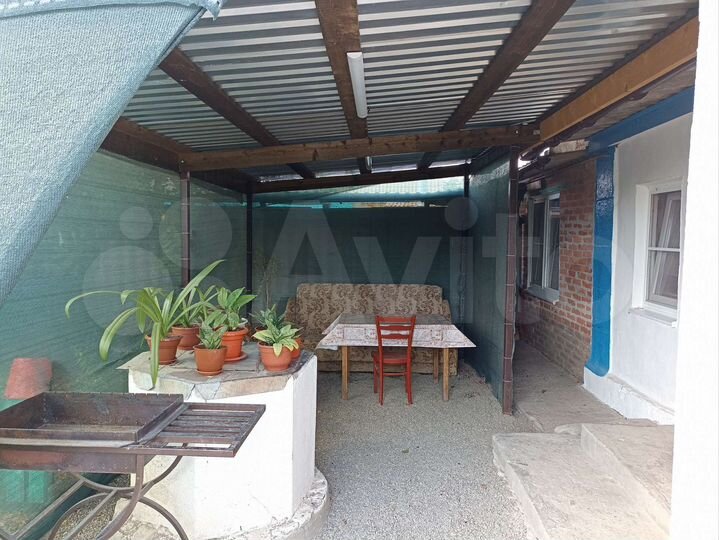 Дом 28,8 м² на участке 3 сот.